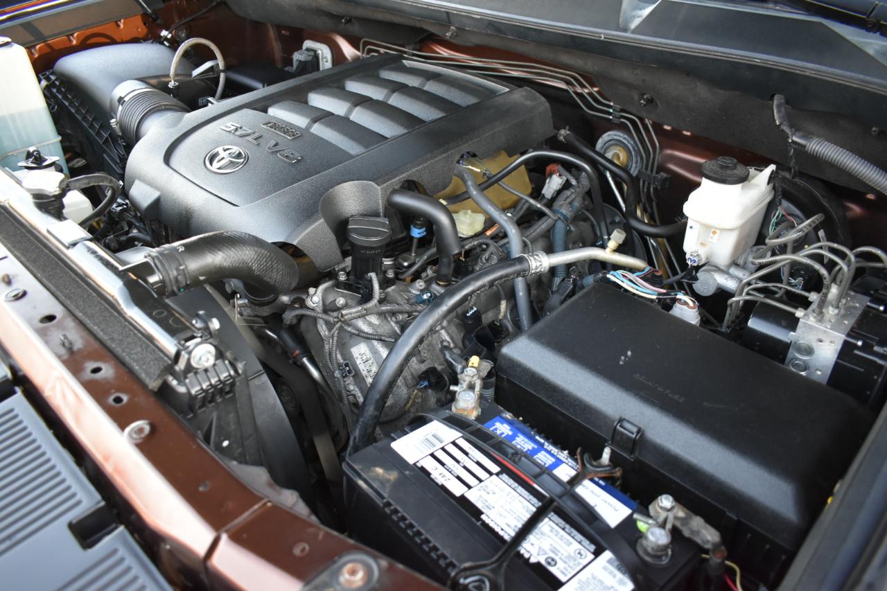 Toyota Tundra Platinum CrewMax 5.7L FFV 2WD 2016