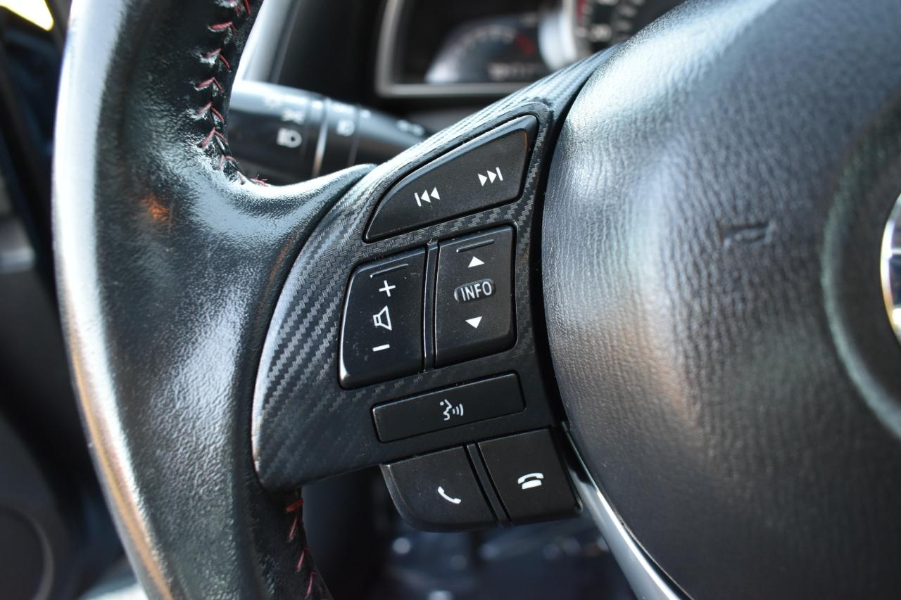 Mazda MAZDA3 I Grand Touring AT 4-Door 2015
