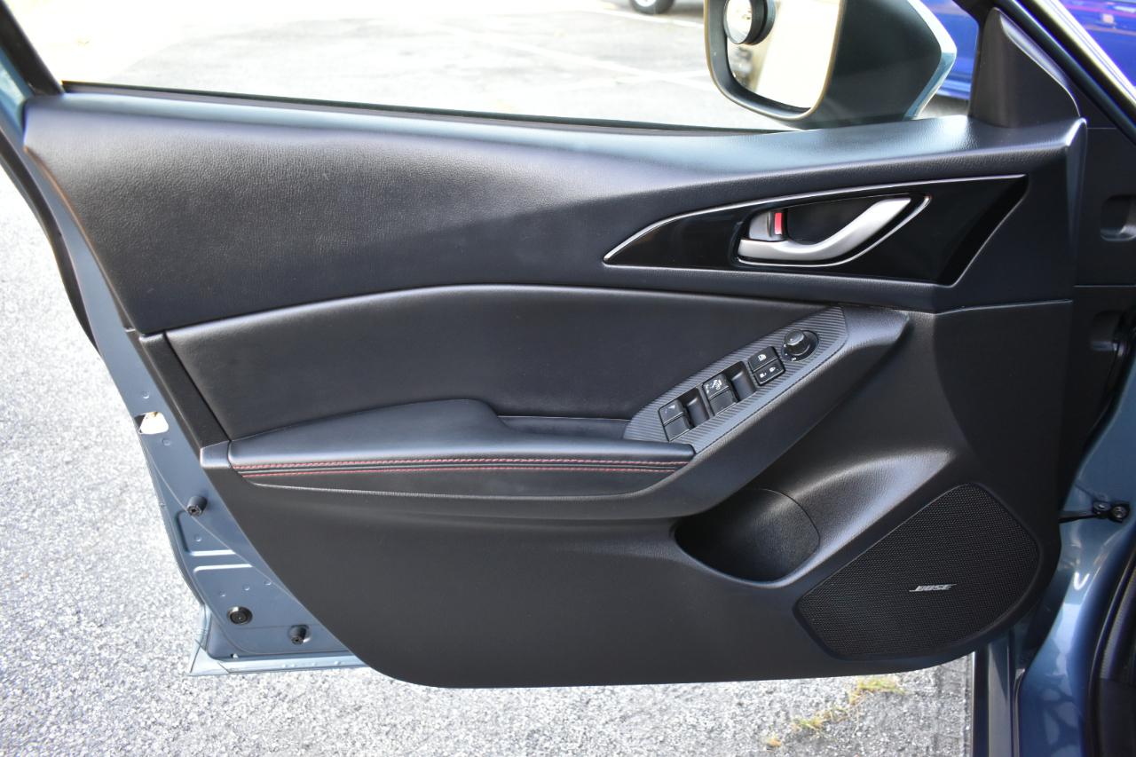 Mazda MAZDA3 I Grand Touring AT 4-Door 2015