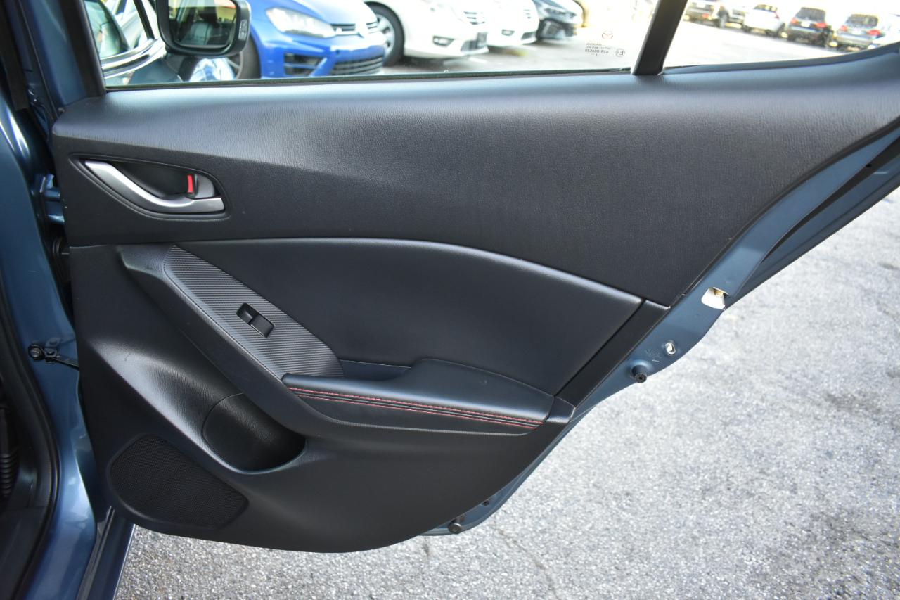 Mazda MAZDA3 I Grand Touring AT 4-Door 2015