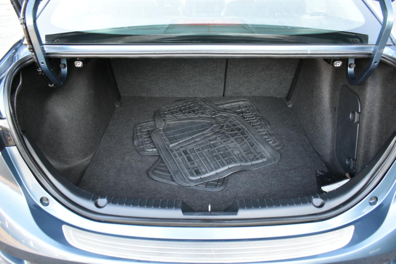 Mazda MAZDA3 I Grand Touring AT 4-Door 2015