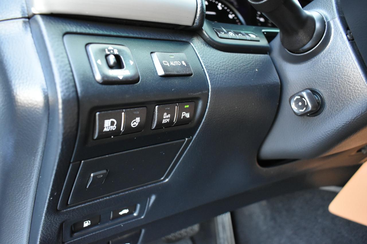 Lexus LS 460 Luxury Sedan 2014