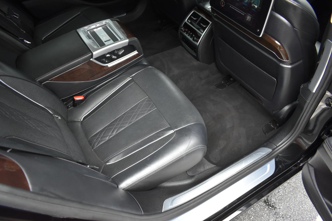 BMW 7-Series 750i xDrive 2016