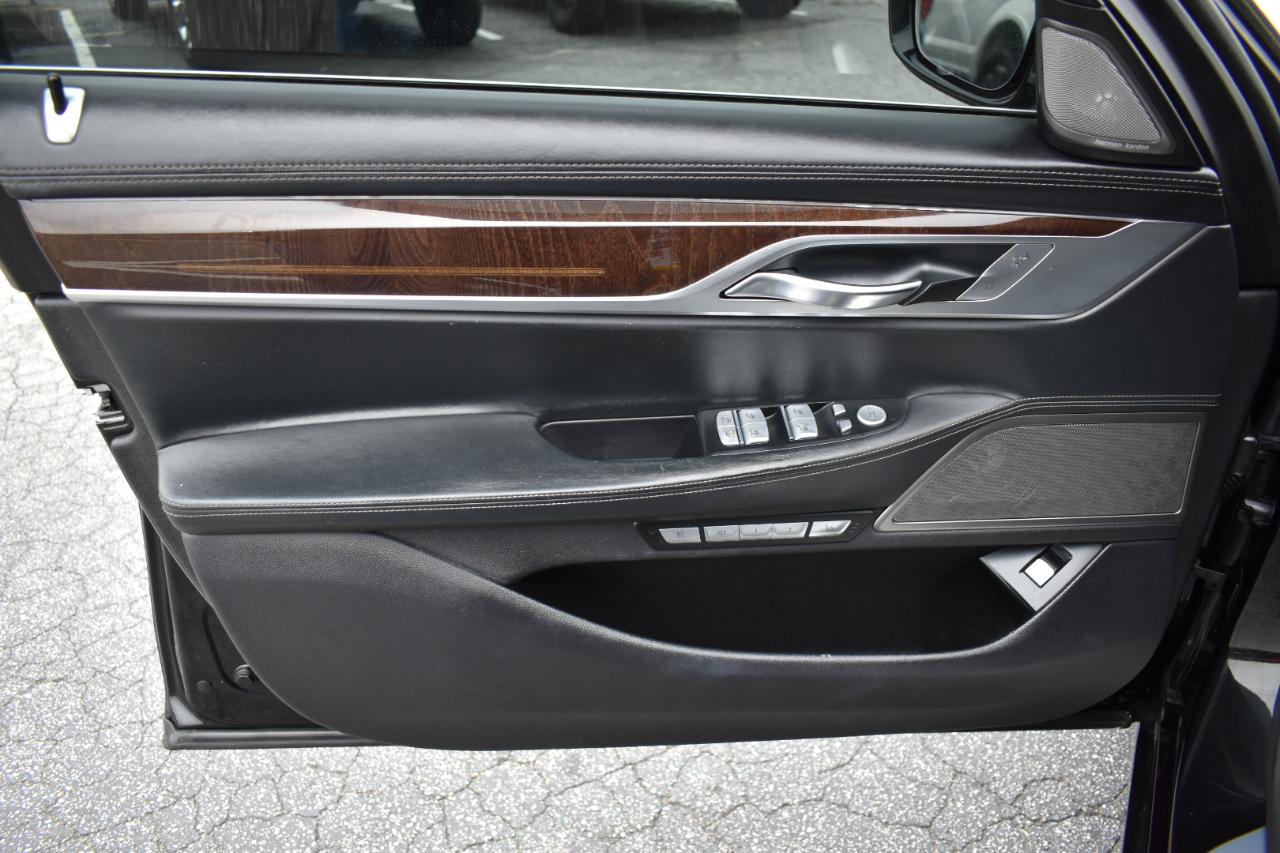 BMW 7-Series 750i xDrive 2016