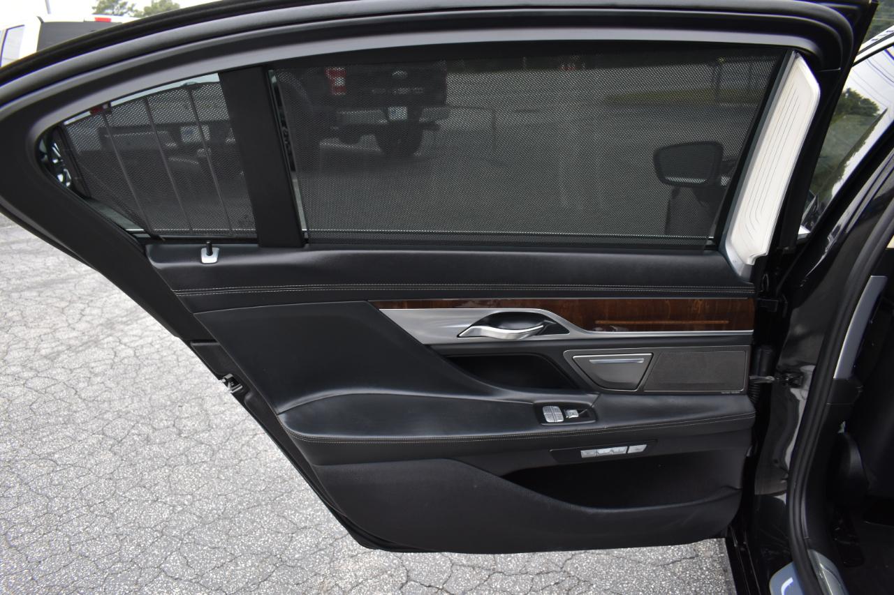BMW 7-Series 750i xDrive 2016