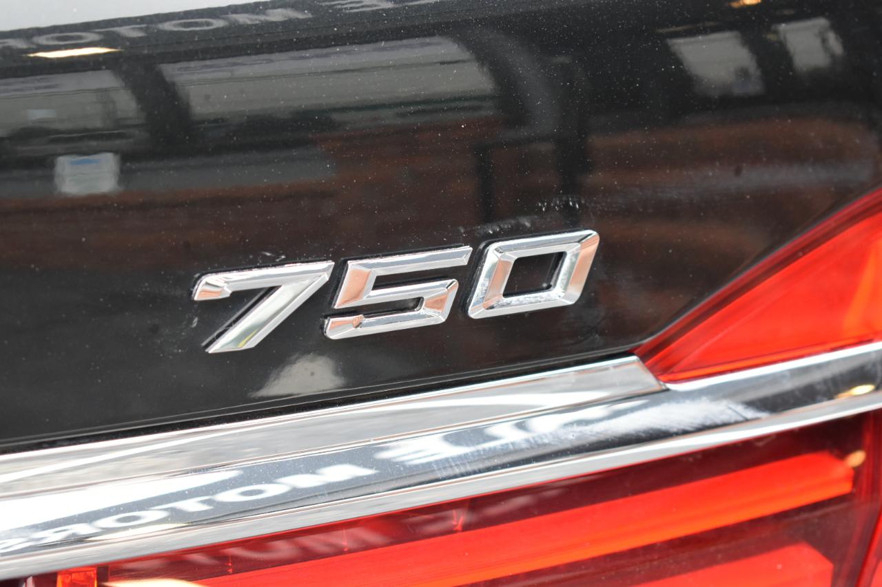 BMW 7-Series 750i xDrive 2016