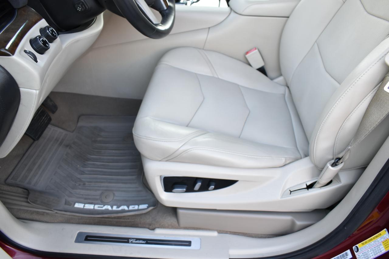 Cadillac Escalade Premium Luxury 4D SUV 4WD 2018