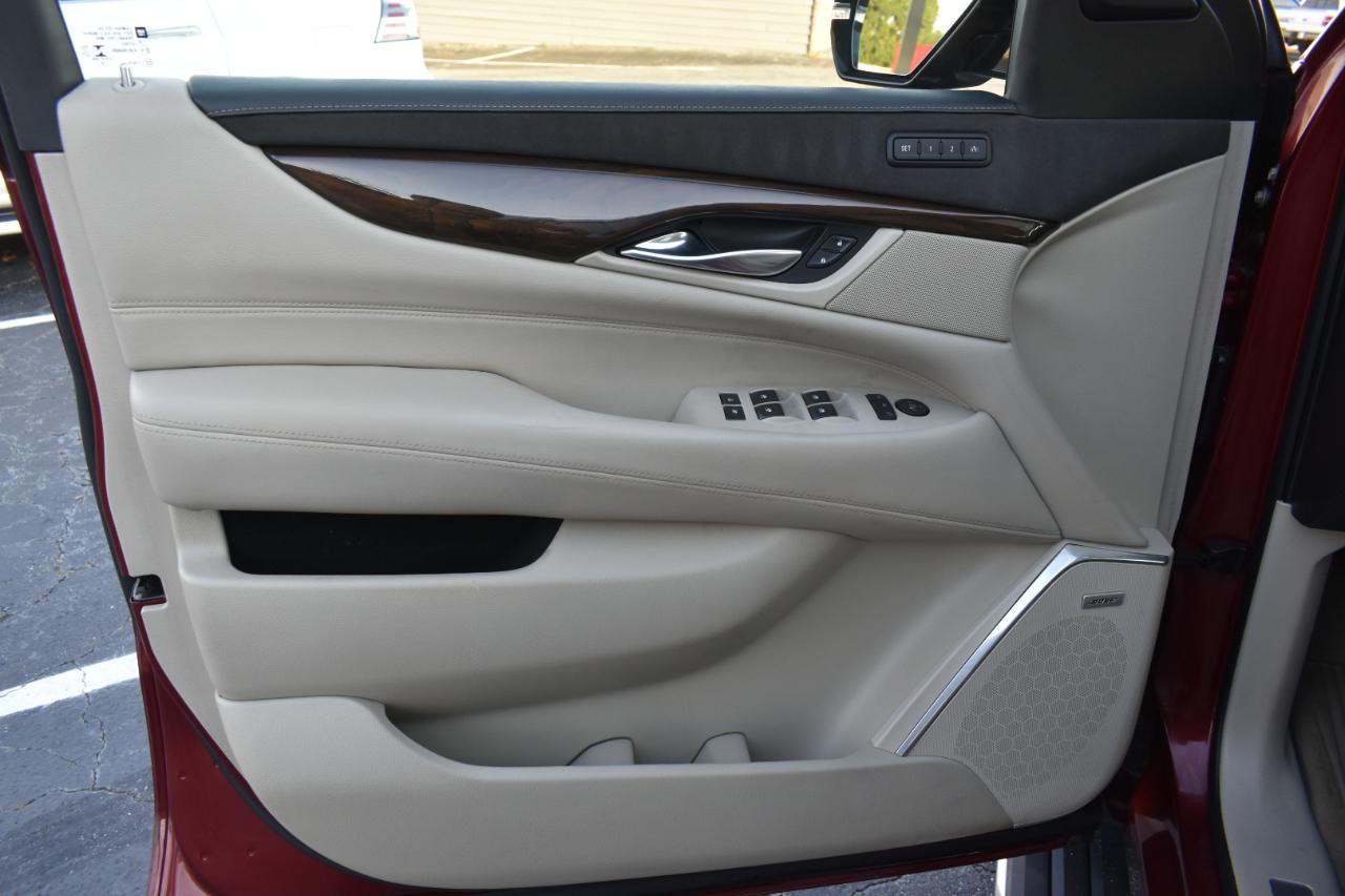 Cadillac Escalade Premium Luxury 4D SUV 4WD 2018