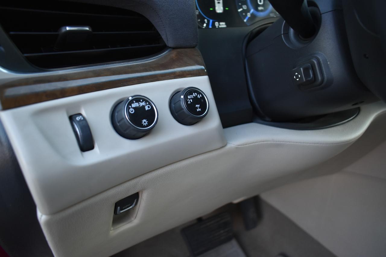 Cadillac Escalade Premium Luxury 4D SUV 4WD 2018