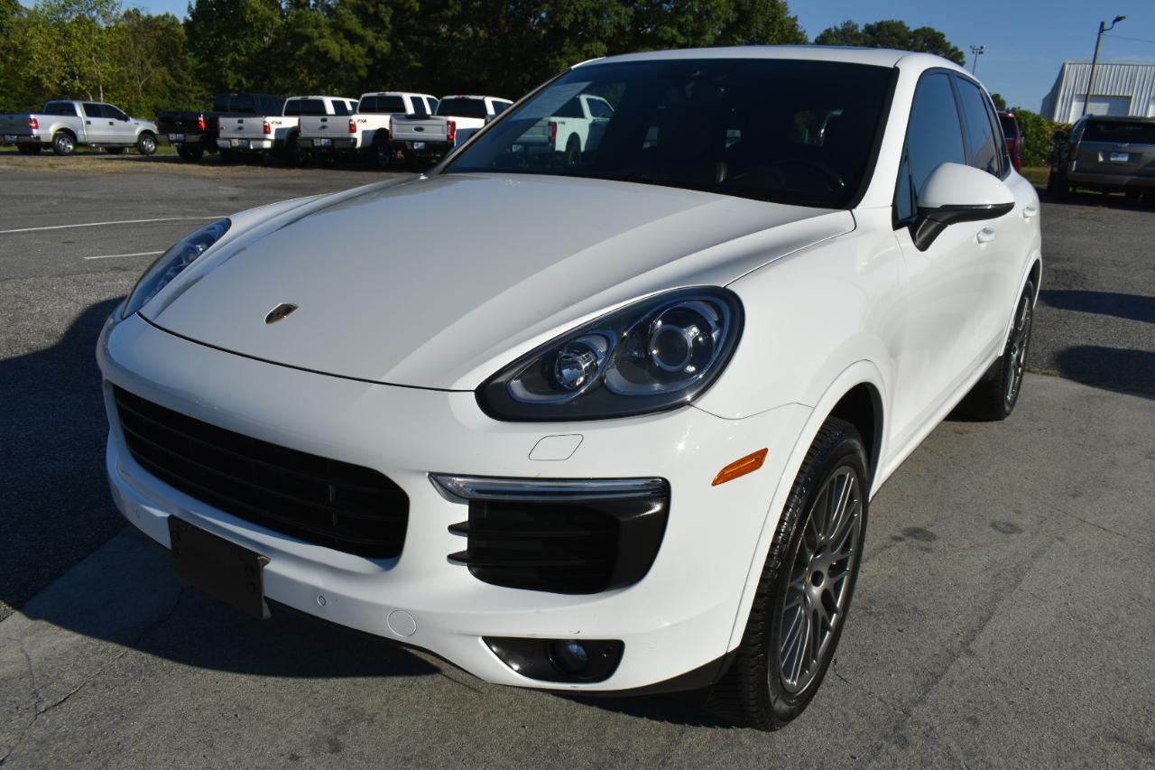 Porsche Cayenne Platinum Edition AWD 2017