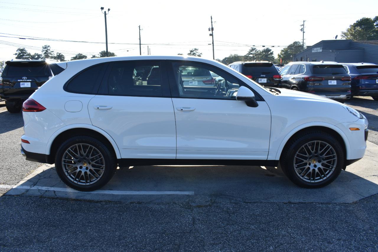 Porsche Cayenne Platinum Edition AWD 2017