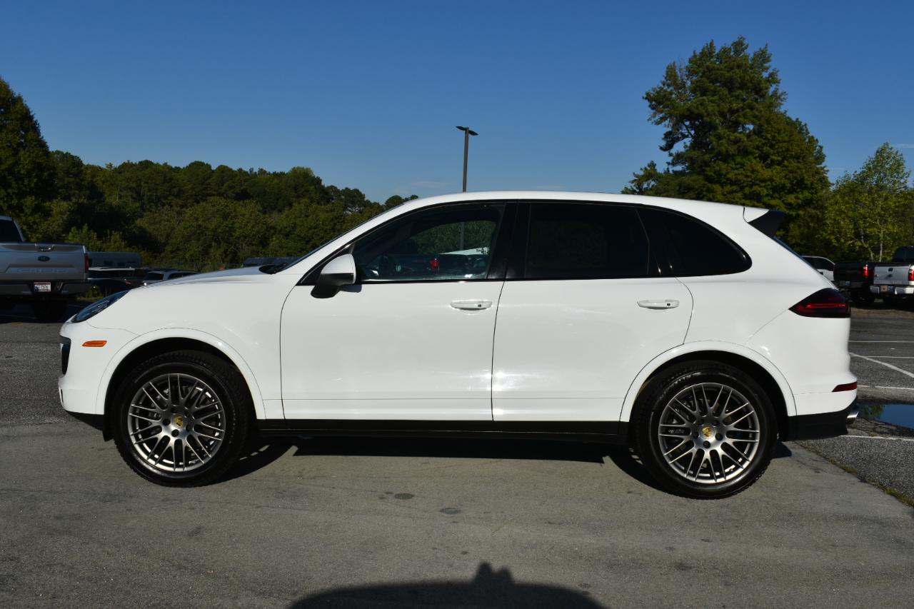 Porsche Cayenne Platinum Edition AWD 2017