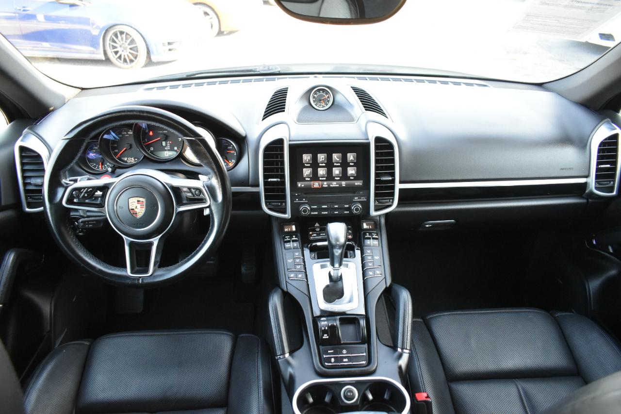 Porsche Cayenne Platinum Edition AWD 2017