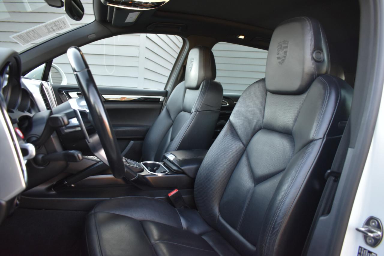 Porsche Cayenne Platinum Edition AWD 2017
