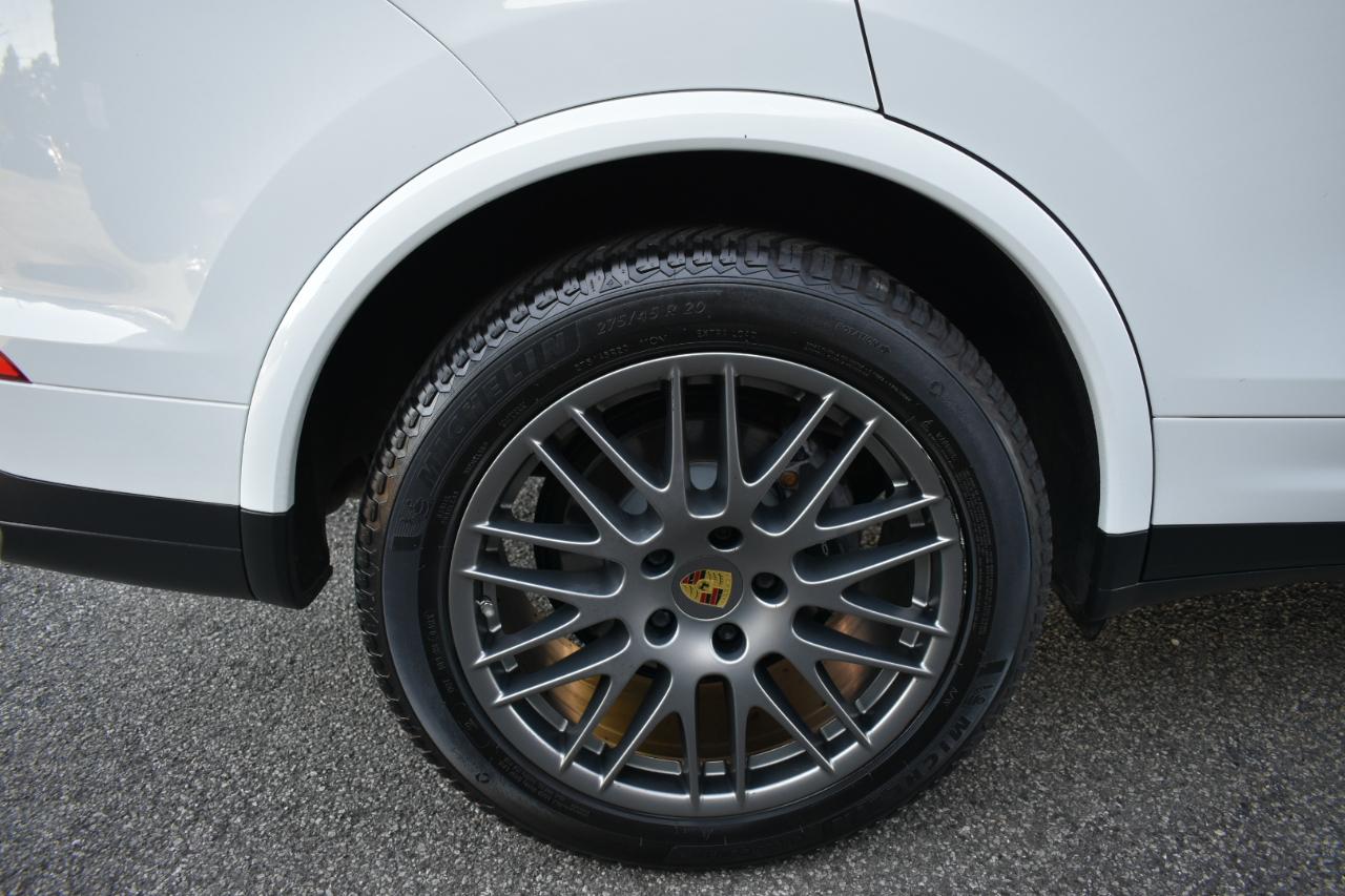 Porsche Cayenne Platinum Edition AWD 2017
