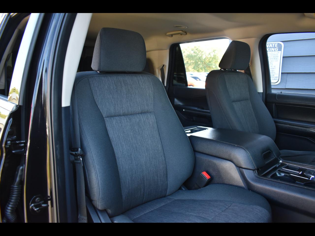 Ford Expedition Max XLT 4D SUV RWD 2022