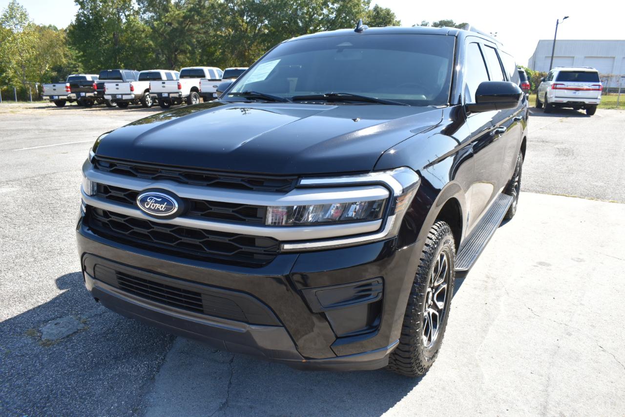 Ford Expedition Max XLT 4D SUV RWD 2022
