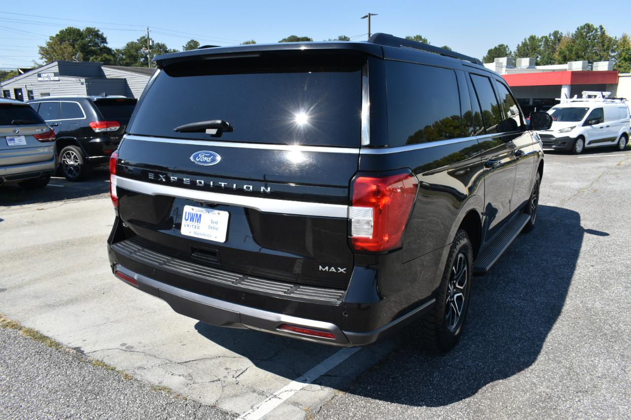 Ford Expedition Max XLT 4D SUV RWD 2022
