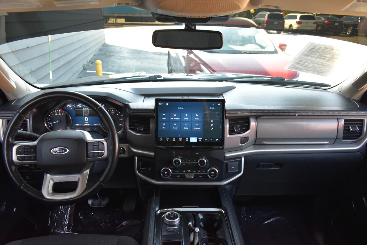 Ford Expedition Max XLT 4D SUV RWD 2022