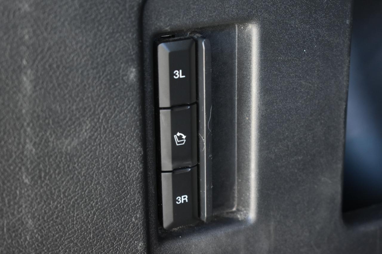 Ford Expedition Max XLT 4D SUV RWD 2022
