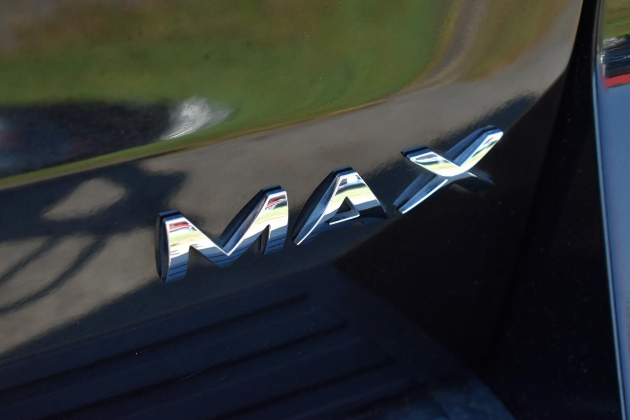 Ford Expedition Max XLT 4D SUV RWD 2022