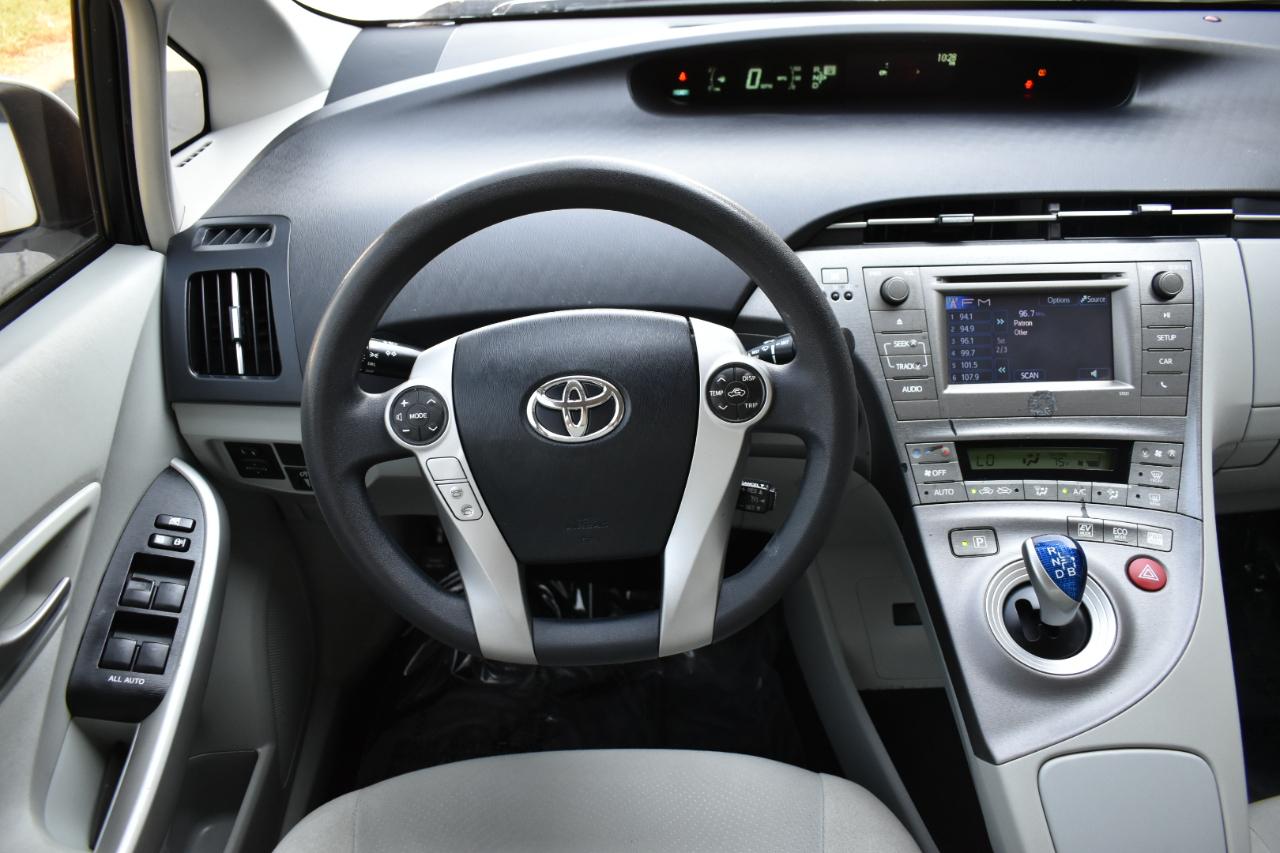 Toyota Prius Prius II 2013