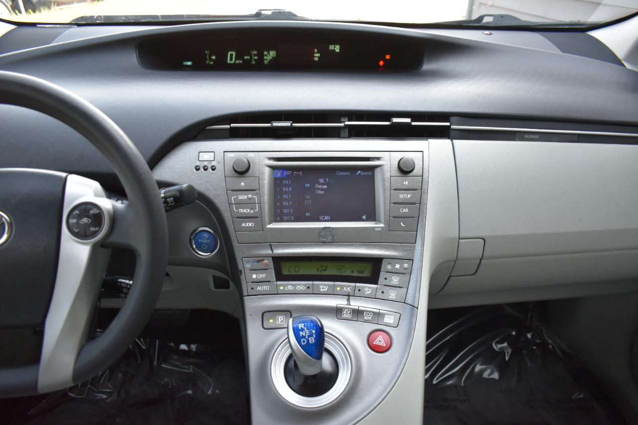 Toyota Prius Prius II 2013