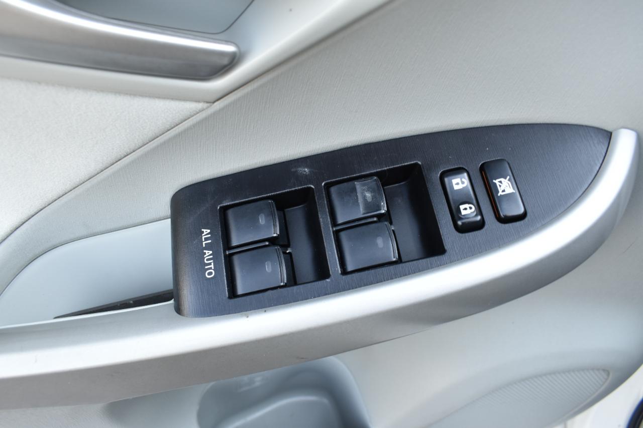 Toyota Prius Prius II 2013