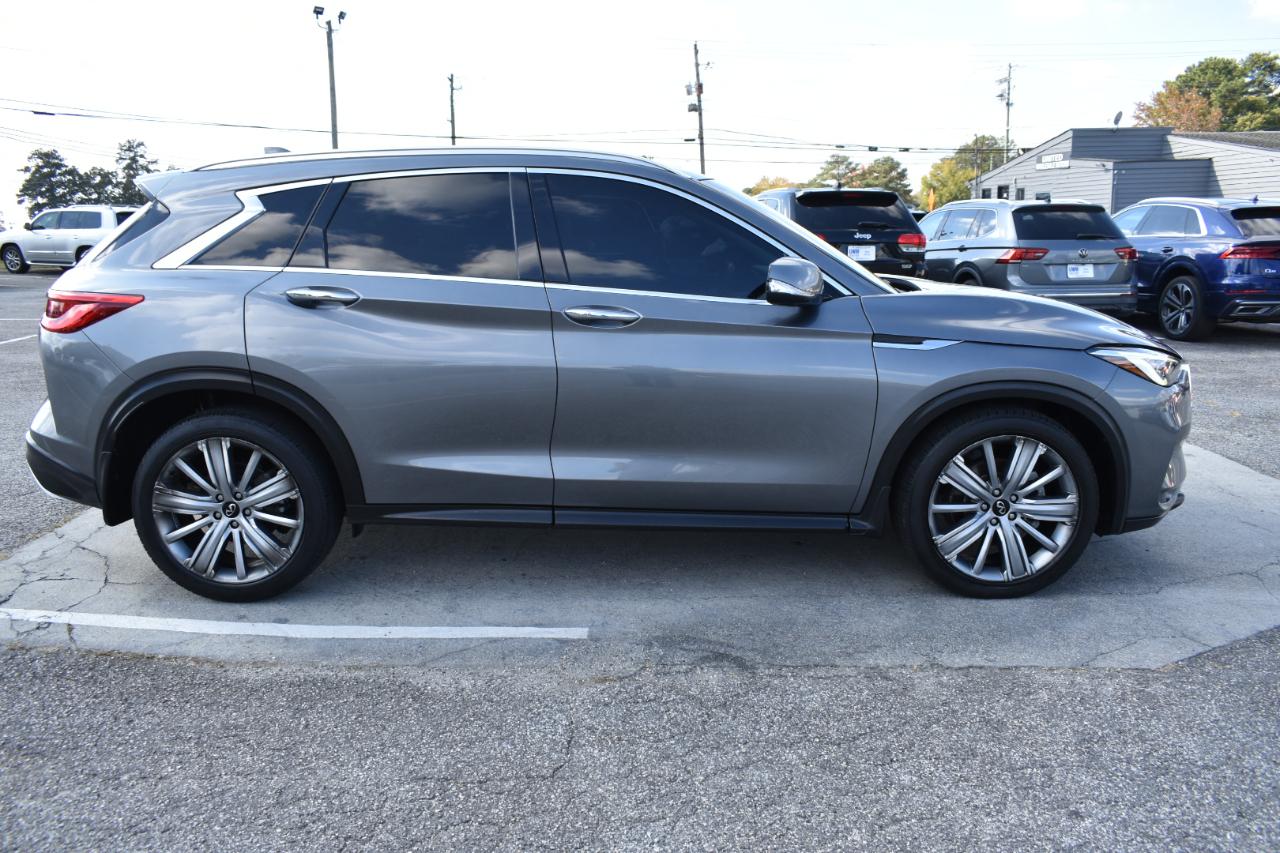 Infiniti QX50 ESSENTIAL AWD 2021