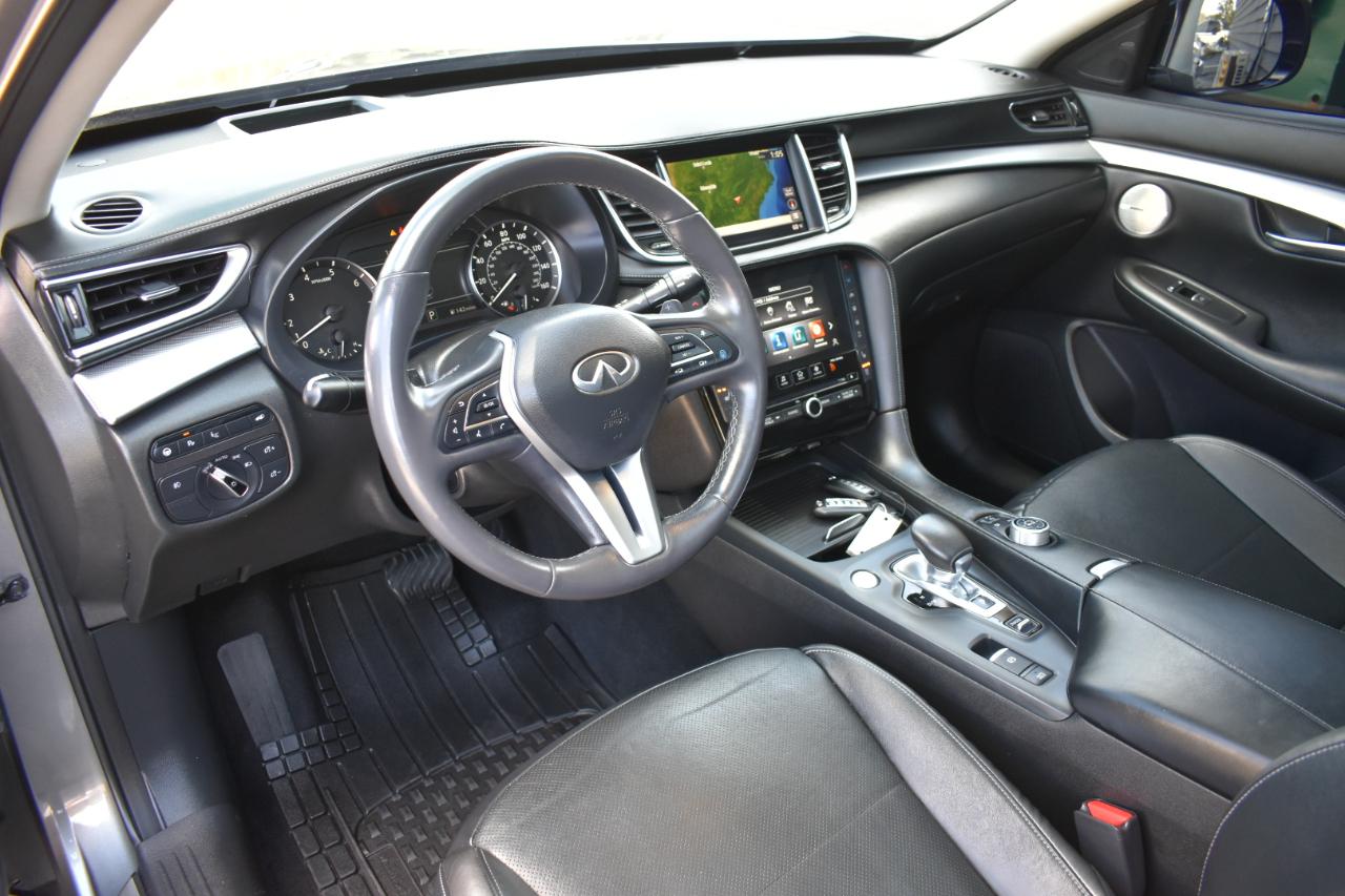 Infiniti QX50 ESSENTIAL AWD 2021