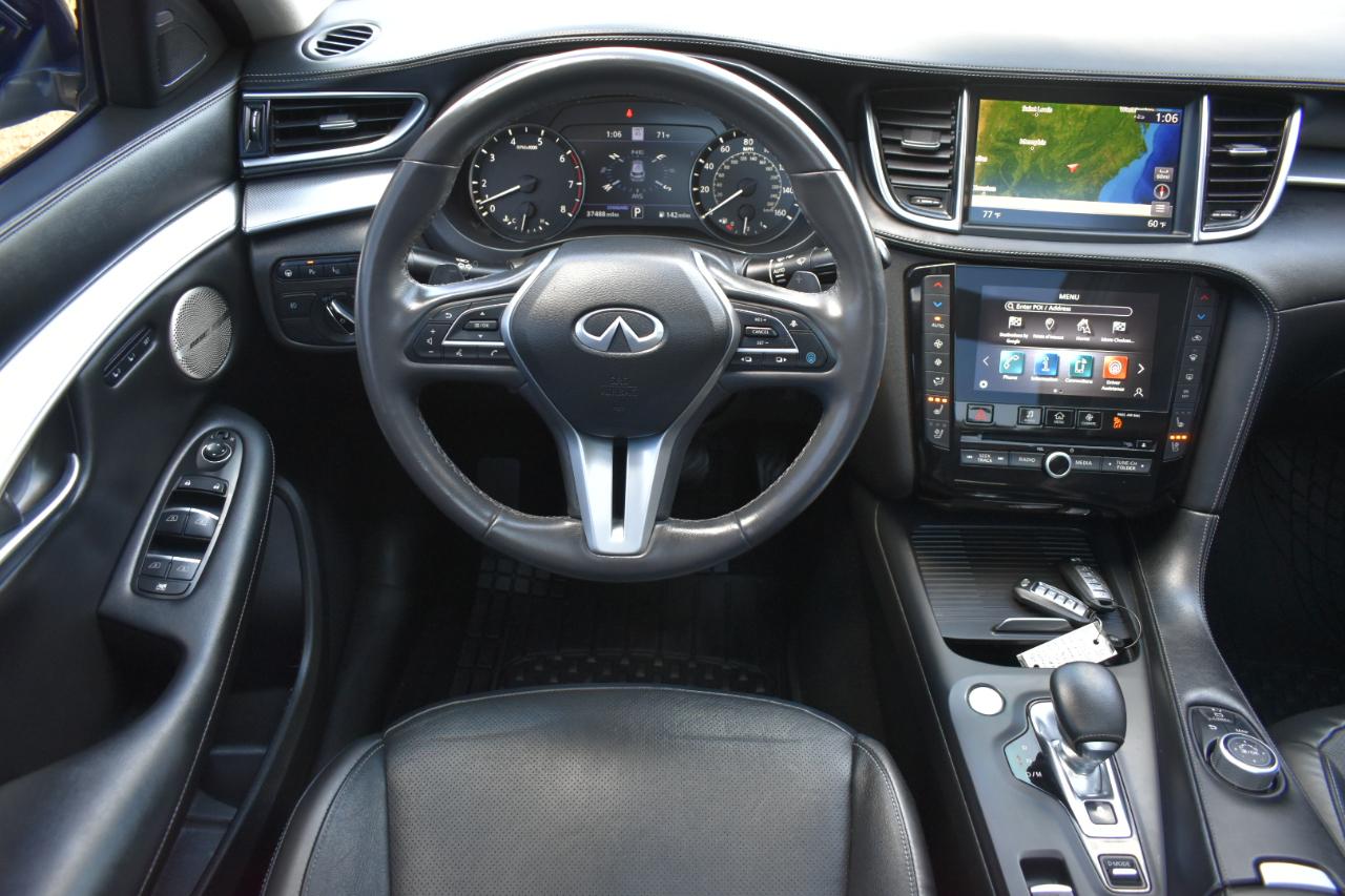 Infiniti QX50 ESSENTIAL AWD 2021