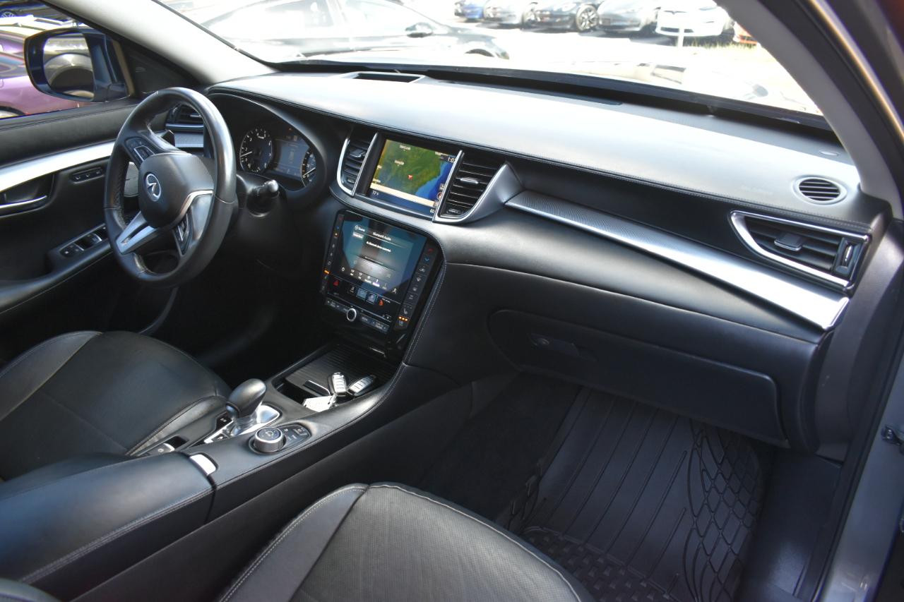 Infiniti QX50 ESSENTIAL AWD 2021