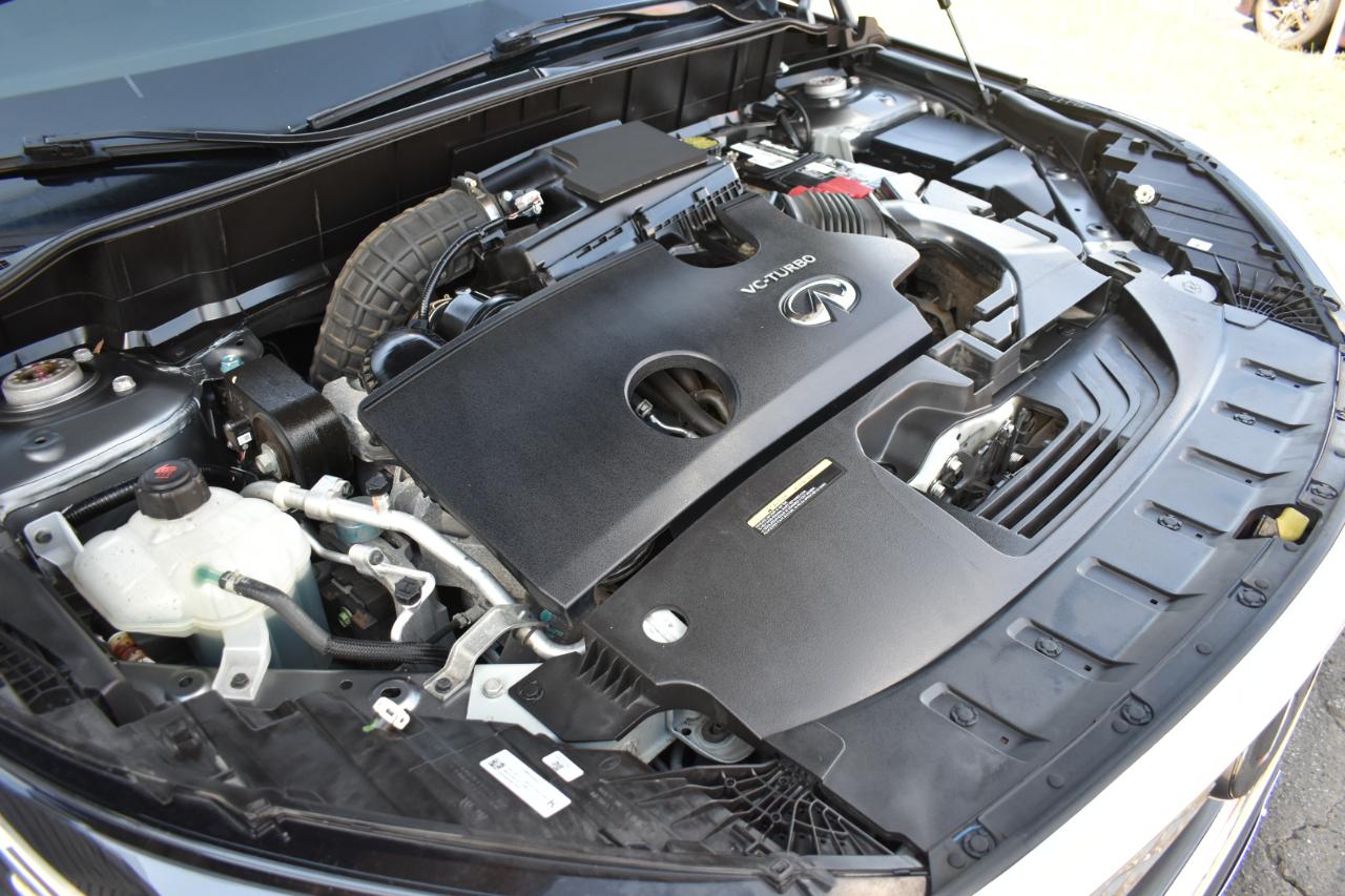 Infiniti QX50 ESSENTIAL AWD 2021