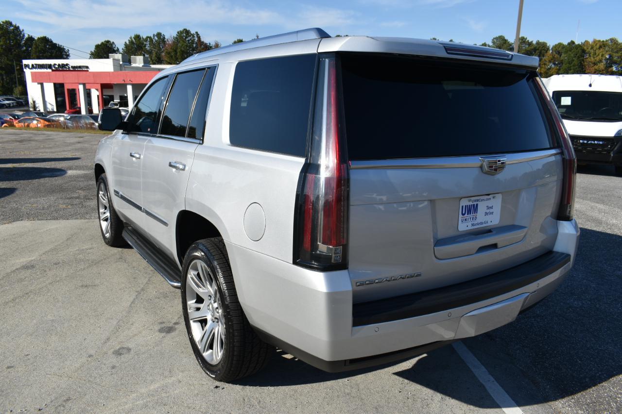Cadillac Escalade Luxury 4WD 2016