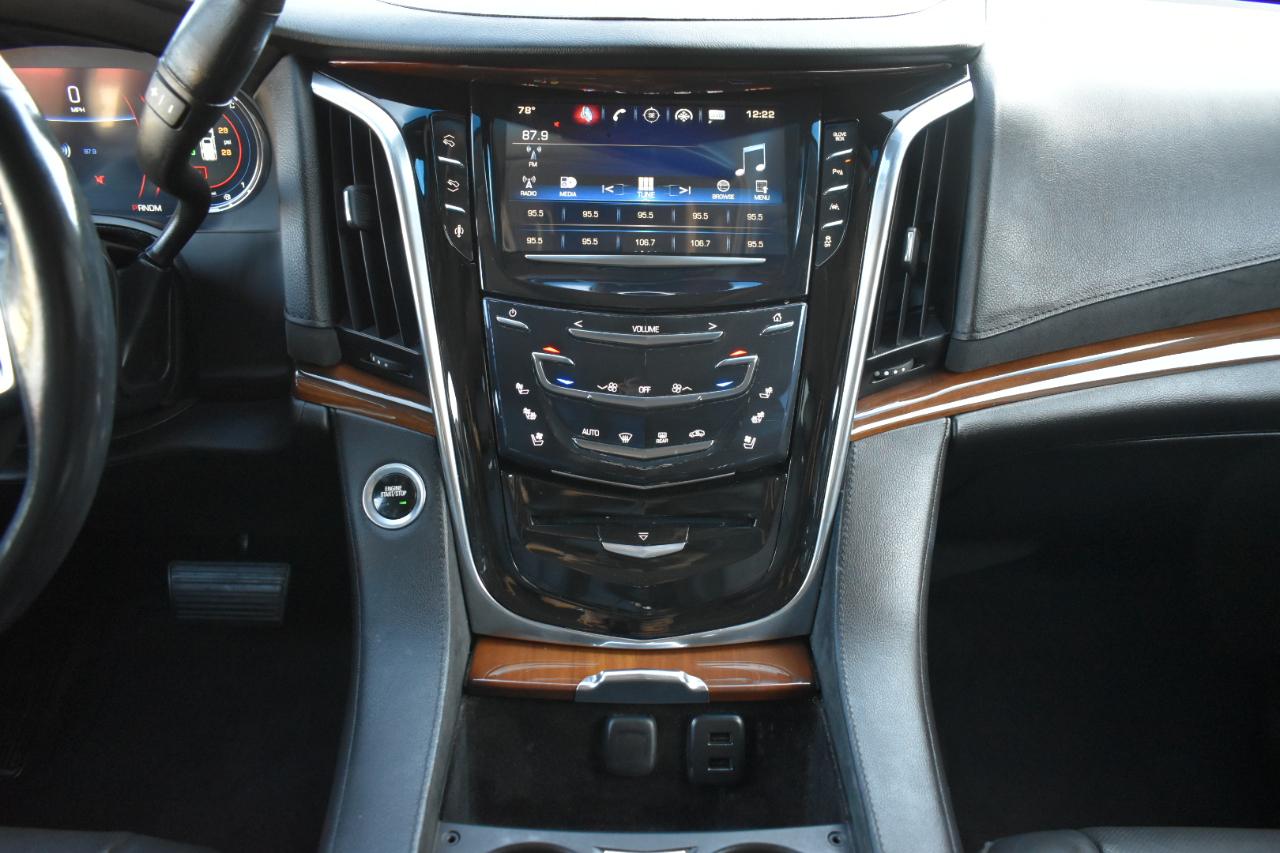 Cadillac Escalade Luxury 4WD 2016