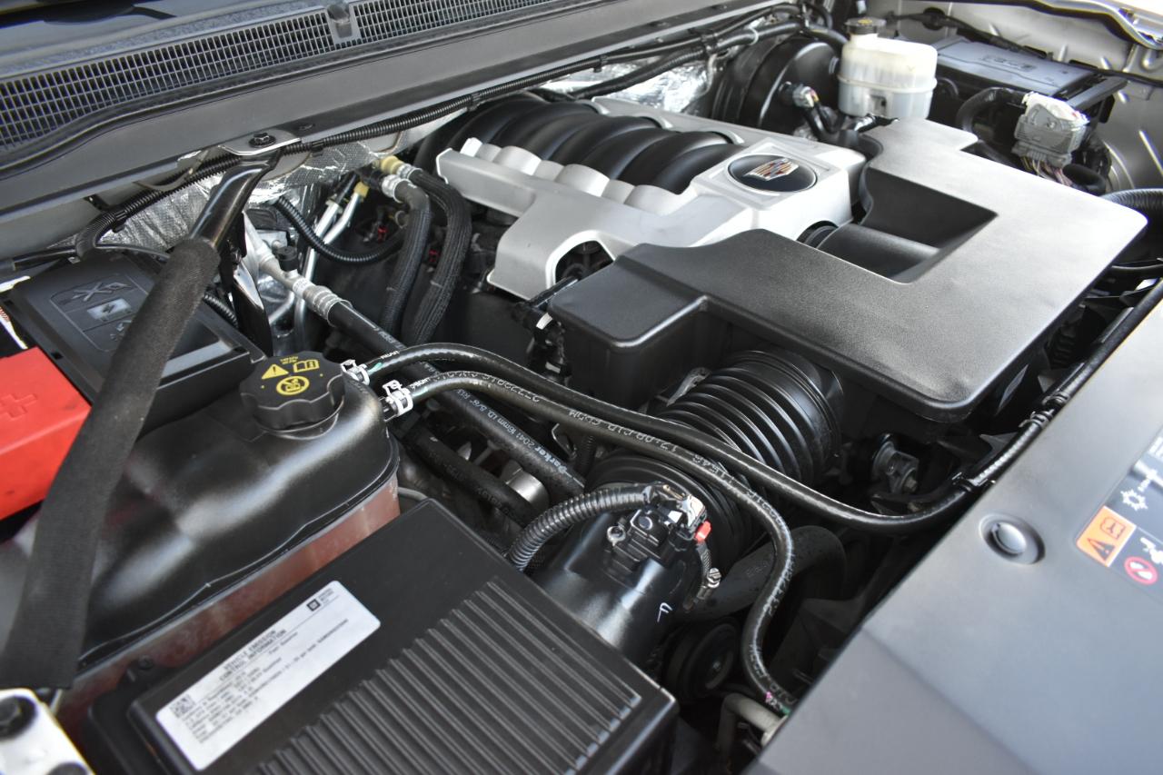 Cadillac Escalade Luxury 4WD 2016
