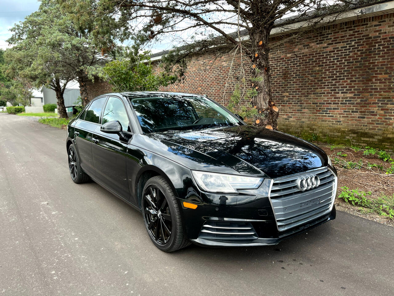 Audi A4 2.0T Premium Sedan 2017