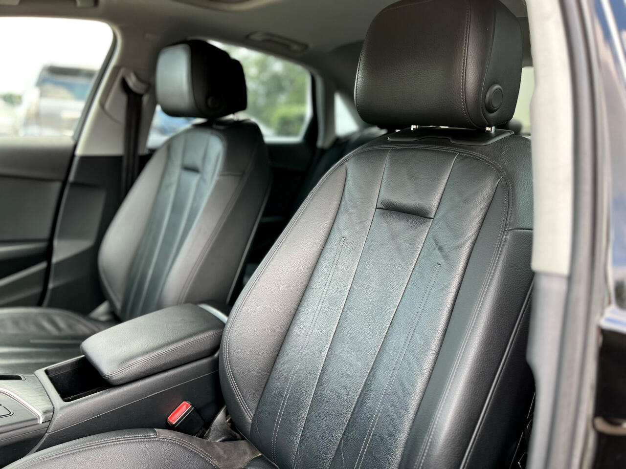 Audi A4 2.0T Premium Sedan 2017