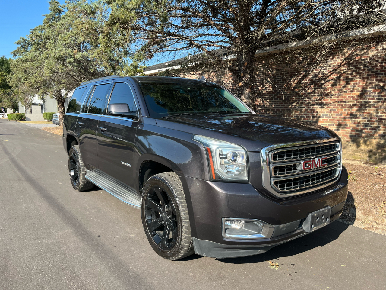 GMC Yukon SLT 4WD 2017