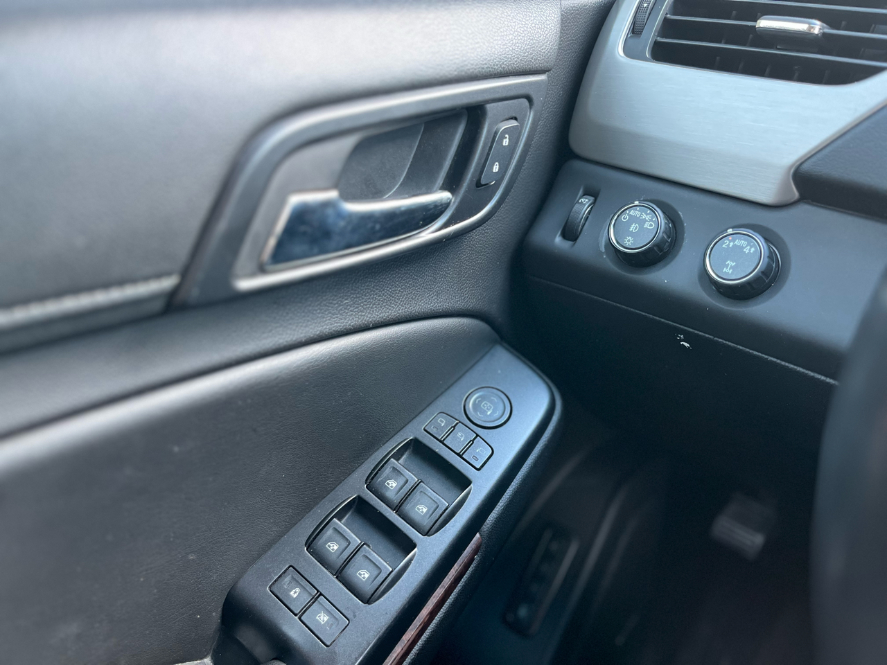 GMC Yukon SLT 4WD 2017