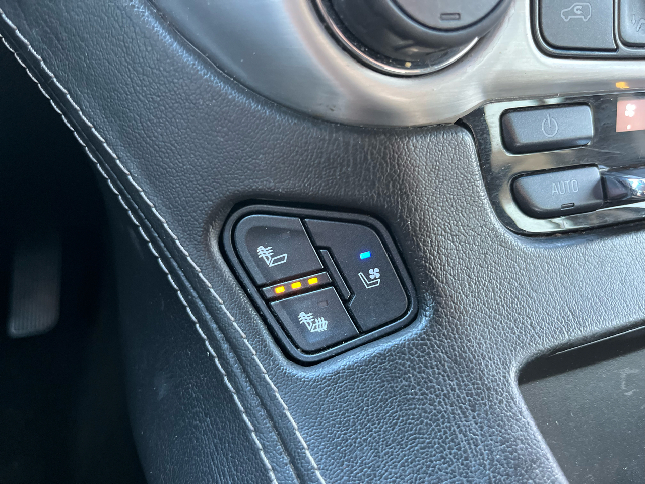 GMC Yukon SLT 4WD 2017