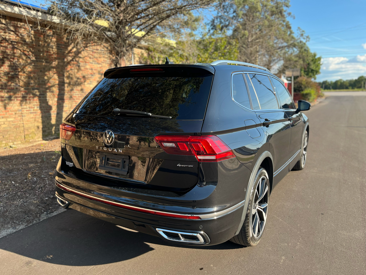 Volkswagen Tiguan SEL R-Line 4MOTION 2022