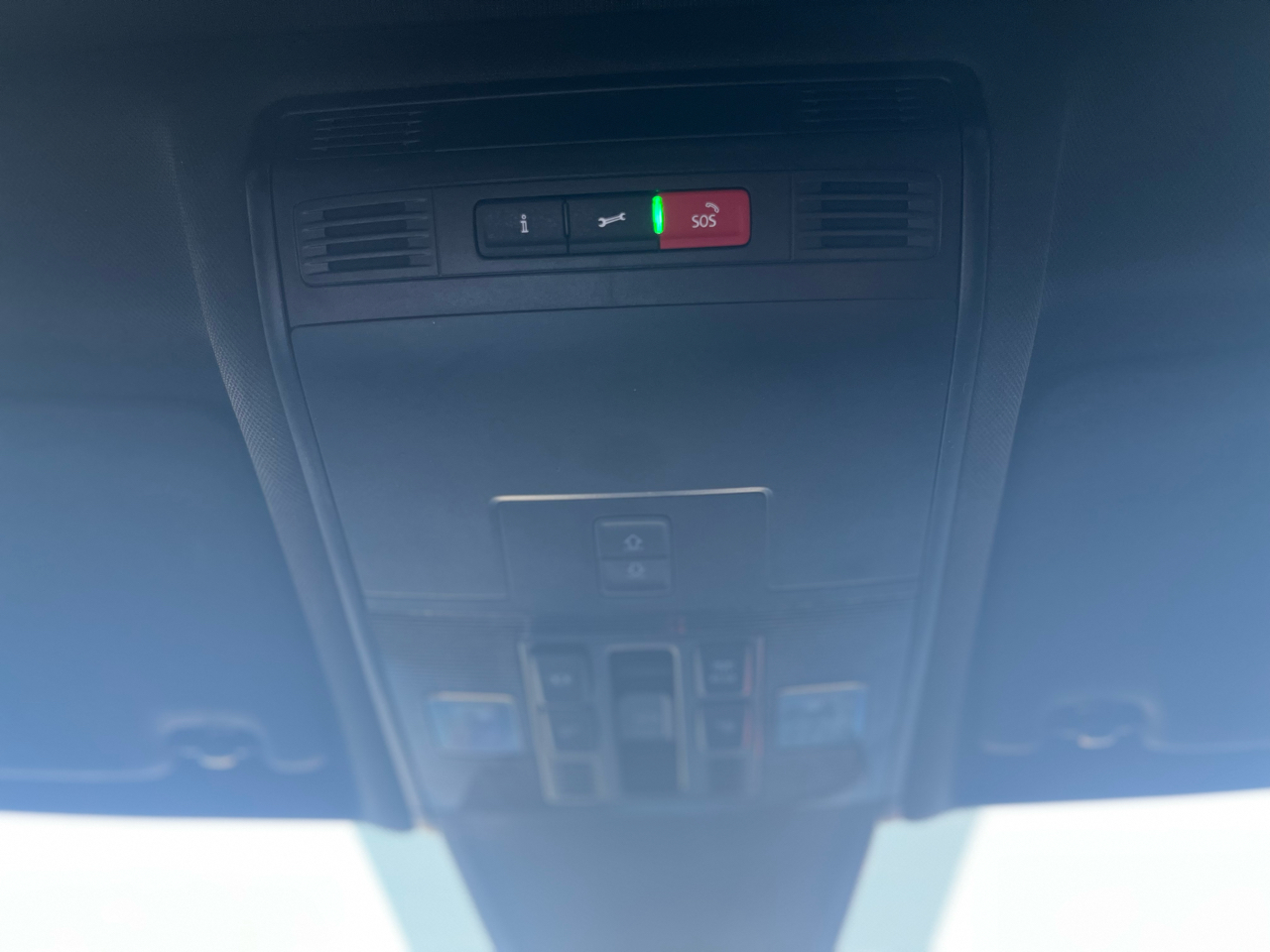 Volkswagen Tiguan SEL R-Line 4MOTION 2022