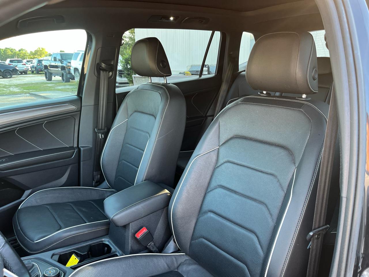 Volkswagen Tiguan SEL R-Line 4MOTION 2022