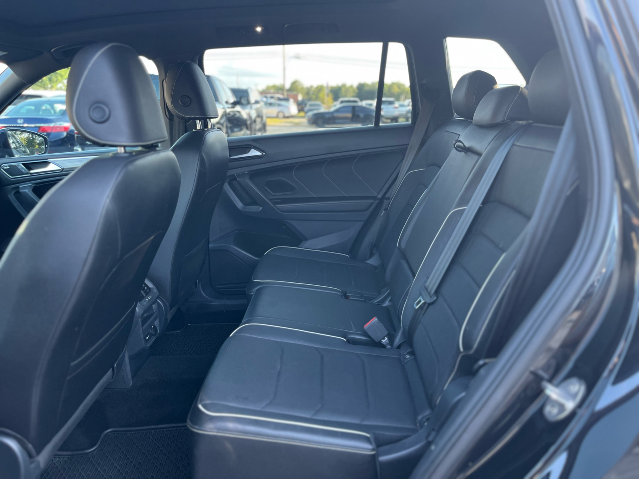 Volkswagen Tiguan SEL R-Line 4MOTION 2022