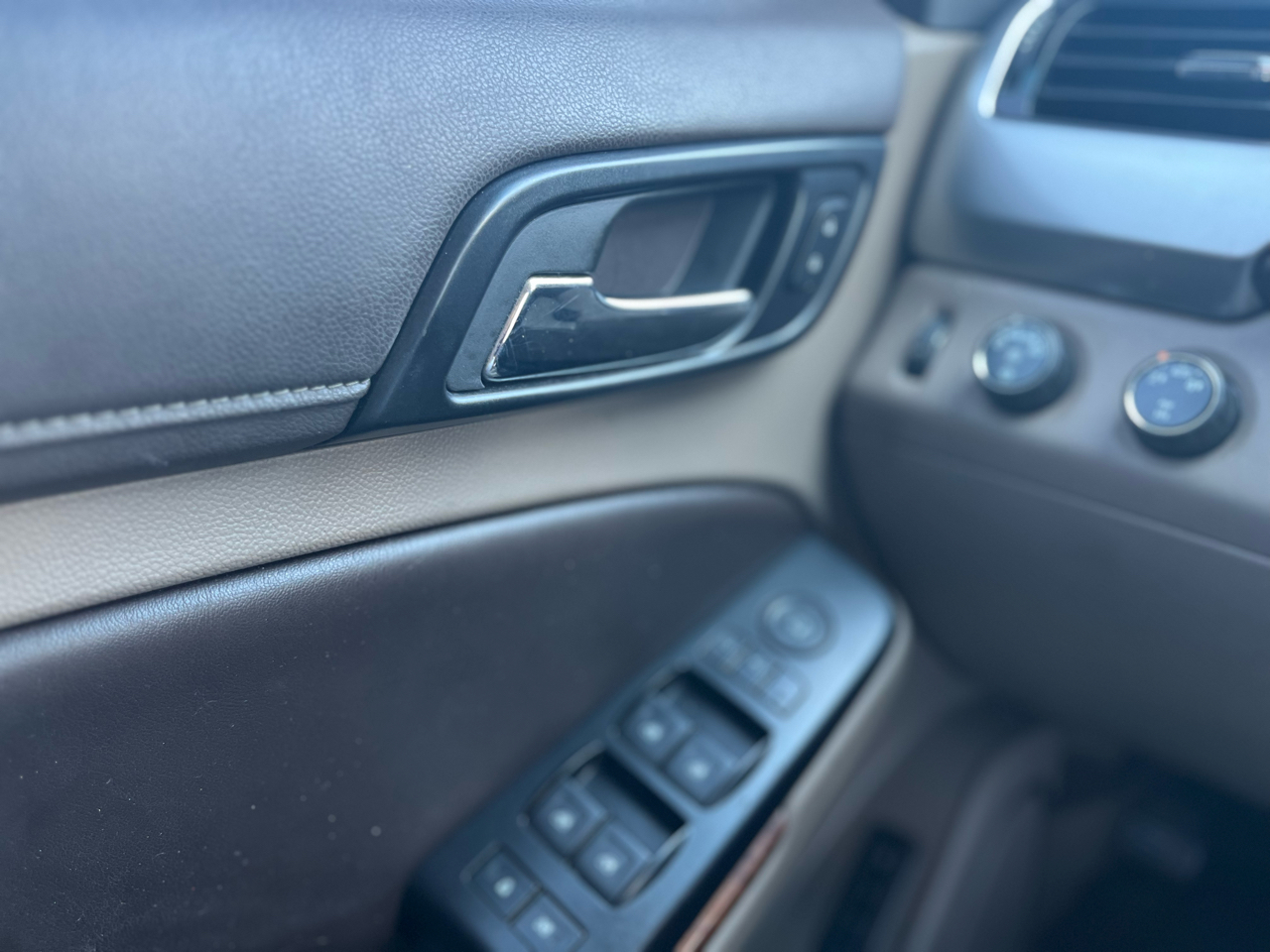 Chevrolet Suburban LTZ 1500 4WD 2015