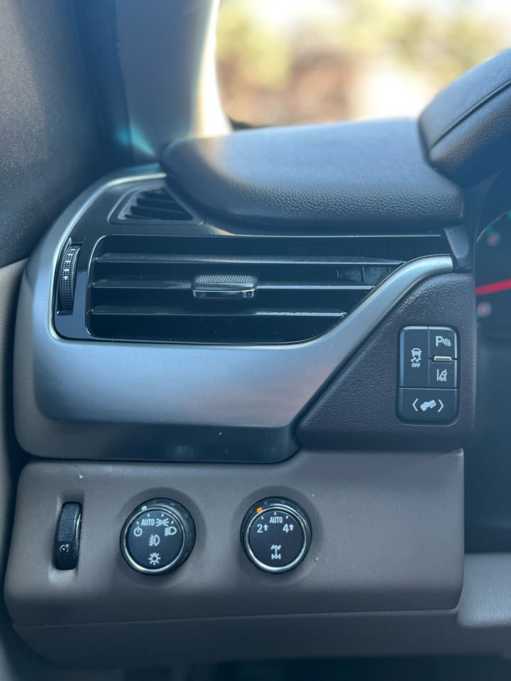 Chevrolet Suburban LTZ 1500 4WD 2015