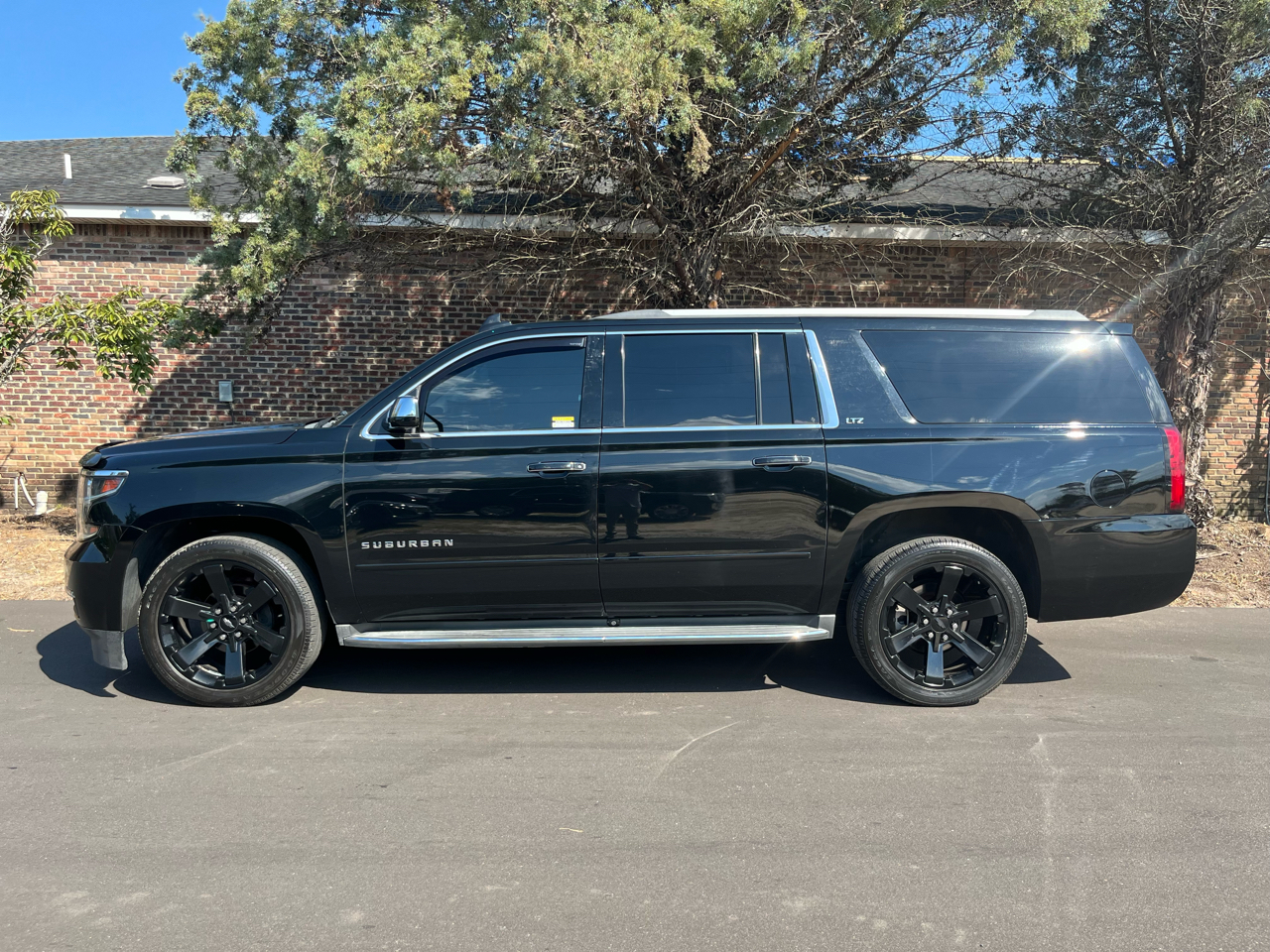 Chevrolet Suburban LTZ 1500 4WD 2015