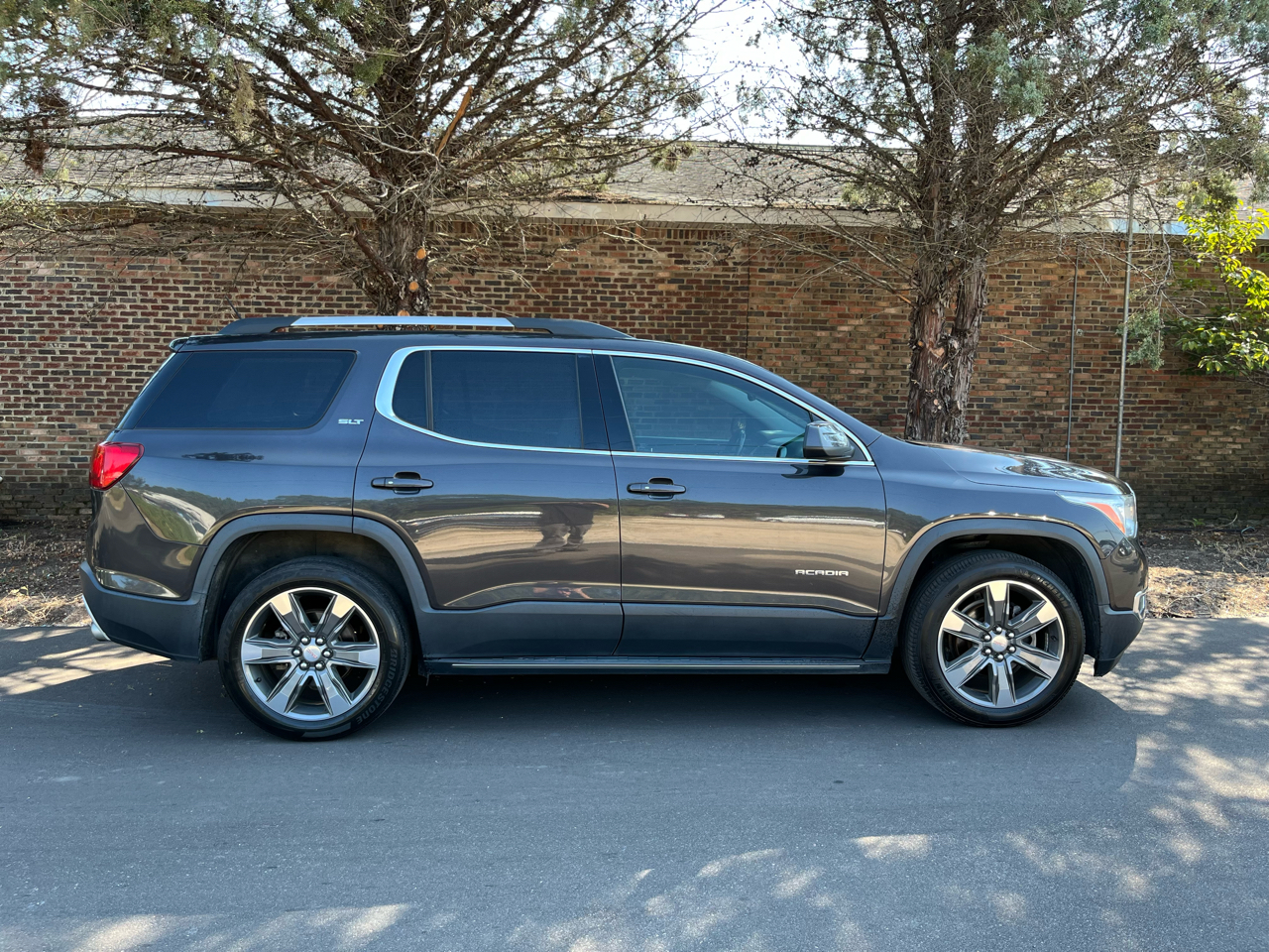 2017 GMC Acadia SLT-2 FWD