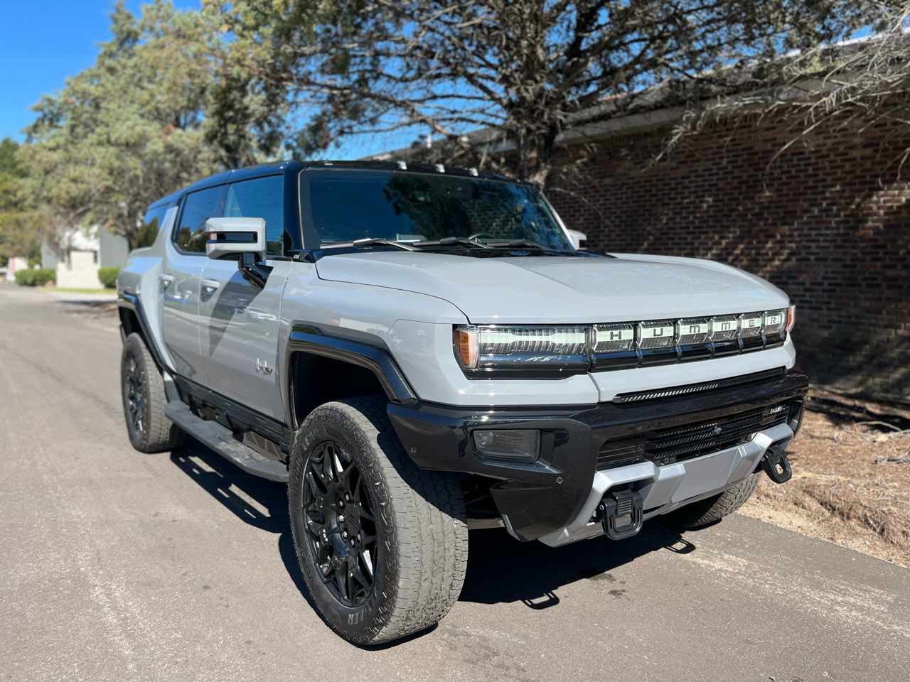 GMC HUMMER EV SUV 2X 2025